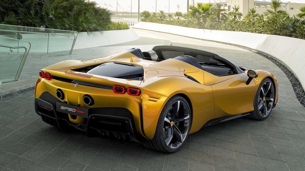 Un Ferrari SF90 Spider celebra el cumpleaños de Ibrahimović