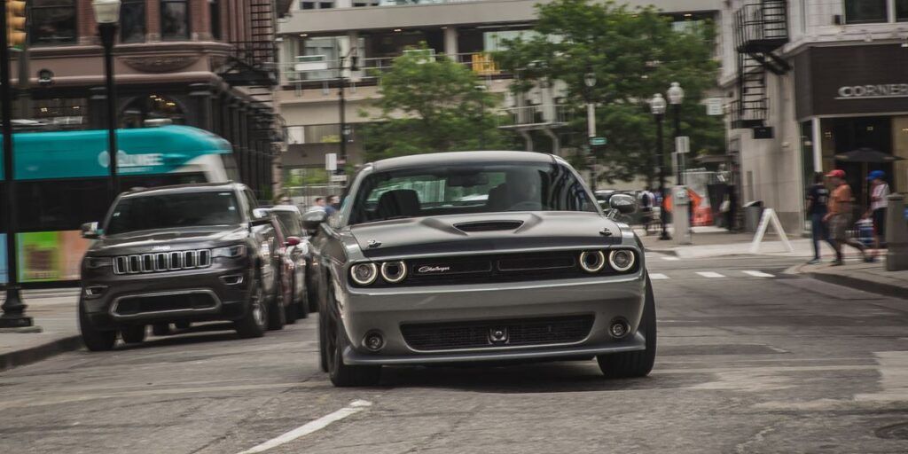 2018 Dodge Challenger reseñas, precios y especificaciones