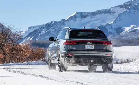 2020 Audi Q8 trasero 2020 Audi Q8 trasero