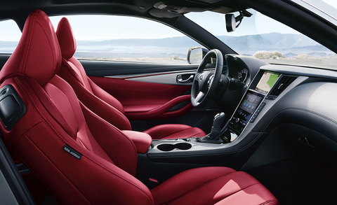Interior de Infiniti Q60 2020 Interior de Infiniti Q60 2020