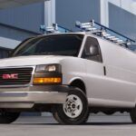 2021 GMC Savana reseñas, precios y especificaciones