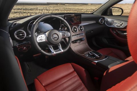 Interior del Mercedes-AMG C43 Coupé 2022 2022 mercedes amg c43 cupé interior