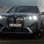 2023 BMW iX M60 es un SUV eléctrico con un precio de $ 105,100 con 610 caballos de fuerza y un alcance de 280 millas