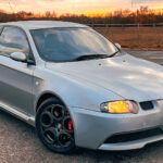 Conducción clásica: con el 147 GTA V6 de Alfa Romeo, otros modelos populares todavía se sienten como electrodomésticos