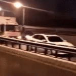 El furioso conductor de Honda no fue conducido a los camiones por todos los vehículos detenidos.