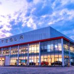 Elon Musk y Tesla han sido criticados por su «despreciable» decisión de abrir una sala de exposición en Xinjiang, China.