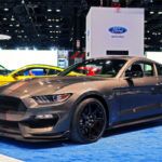 Ford Mustang 2017 frente a Chevrolet Camaro 2017