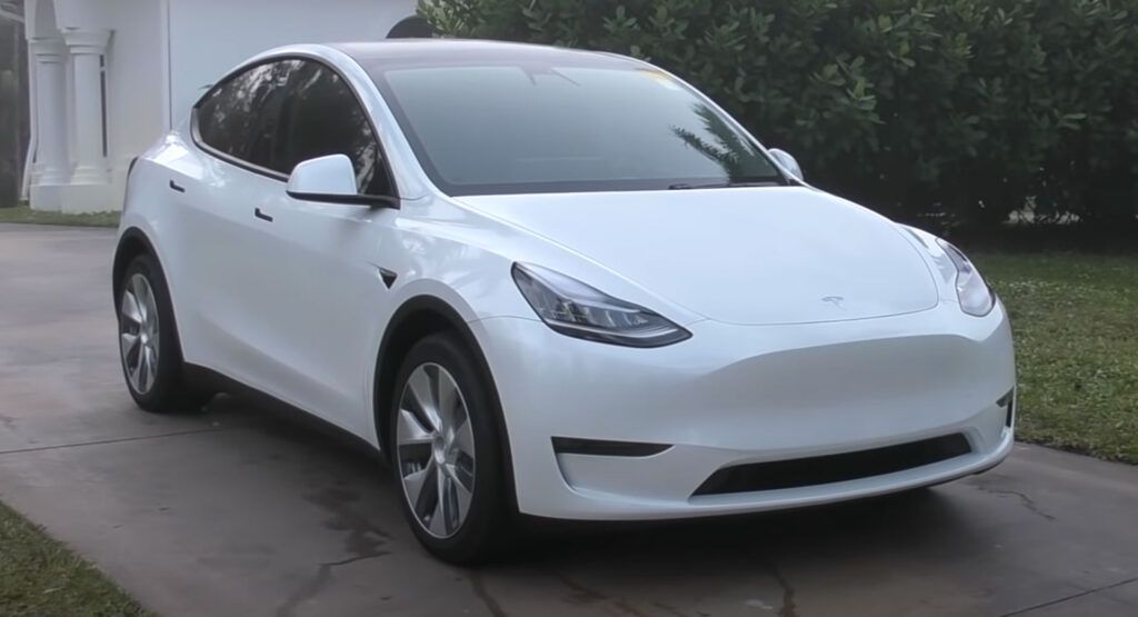 Los críticos dicen que el Tesla Model Y «parece un hombre gordo con un disfraz de esperma»