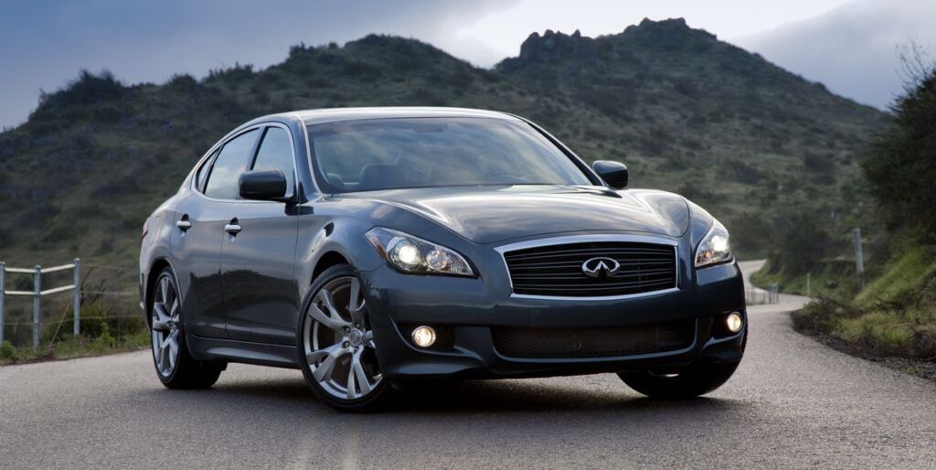 Revisión, precios y especificaciones de 2013 Infiniti M35 / M37 / M56