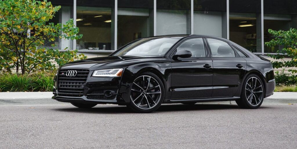 Revisión, precios y especificaciones del Audi S8 2018