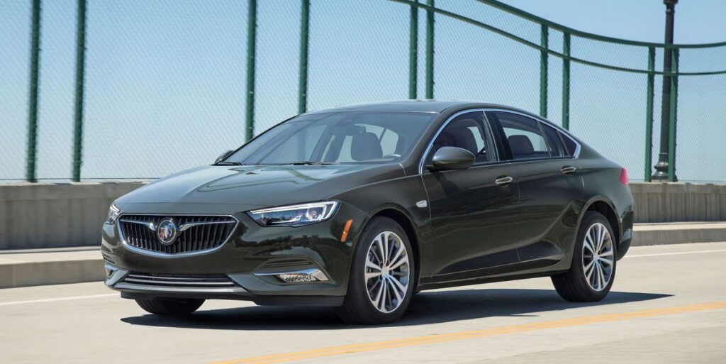 Revisión, precios y especificaciones del Buick Regal Sportback 2020