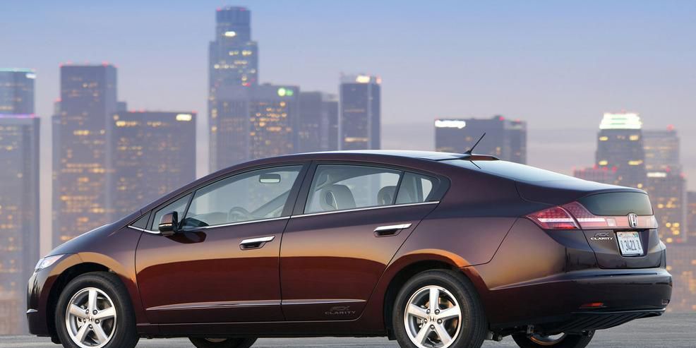 Revisión, precios y especificaciones del Honda FCX Clarity 2012