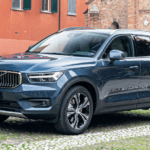 2023-Volvo-XC40 kmcoches