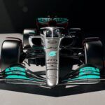 El plateado es el nuevo negro cuando Mercedes presenta el W13 para el Campeonato de F1 de 2022