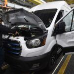 Ford comienza a entregar el E-Transit 2022 totalmente eléctrico a los clientes