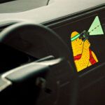 Rivian Gear Guard adopta un enfoque suave para mantener tus pertenencias seguras cuando estás fuera de casa.