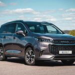 El Maxus EUNIQ 5 es un enorme chorro eléctrico de siete plazas y tiene una llegada de desequipamiento, por 52.000 euros