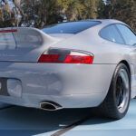 El exclusivo 911 Classic Club Coupé con motor GT3 de Porsche es el último 996 Factory Restomod