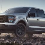 La Ford F-150 Rattler 2023 debuta como una camioneta todoterreno asequible con 4WD estándar