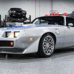 1980 Pontiac Trans Am Firebird es la combinación perfecta de lo antiguo y lo nuevo