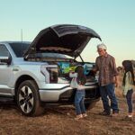 Los fabricantes de automóviles no pueden construir vehículos eléctricos lo suficientemente rápido, ya que todo el mercado se ve gravemente afectado