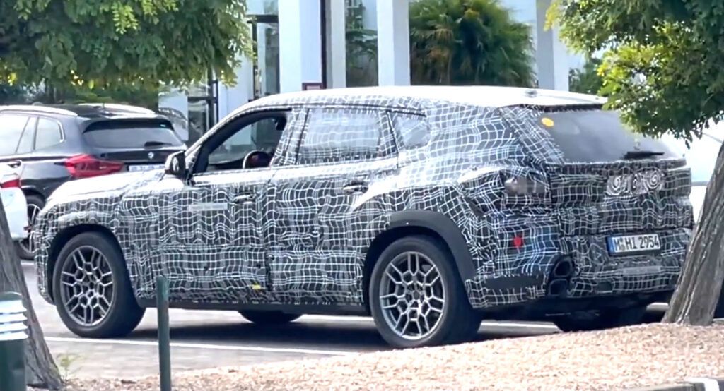 U Spy BMW está probando una flota de modelos que incluyen el XM y la Serie 7 en Sudáfrica