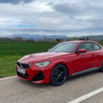 more grande y tecnológico, pero manteniendo la esencia que lo convierte en un coche único y sin compete on El Mercado