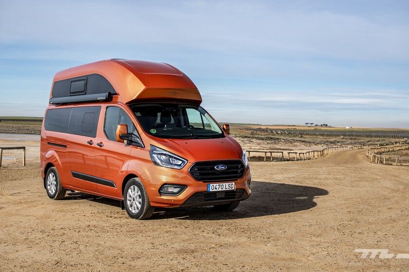 una furgoneta camper en formato duplex muy disfrutable en Marcha o en parado
