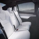 Tesla pronto cerrará automáticamente las ventanas de los autos estacionados cuando llueva