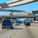 Conducir en el carril izquierdo