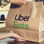 Ahora puede comprar sus artículos para el regreso a clases y pedir que Uber Eats los entregue