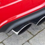 Los fabricantes de automóviles informan emisiones de por vida y contaminan casi tanto como las compañías petroleras, afirman las ONG