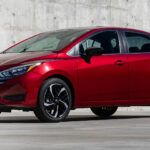 El Nissan Versa 2023 se renueva y obtiene un nuevo sistema de infoentretenimiento de 8 pulgadas disponible