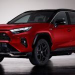 El Toyota RAV4 entra en la gama GR Sport en Europa con un aspecto deportivo y una suspensión más rígida