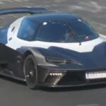Mira cómo el KTM X-Bow GT-XR devora las curvas mientras se prueba en Nürburgring