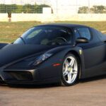 El único Ferrari Enzo negro mate de fábrica te hará ir Hamana-Hamana
