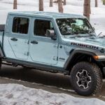 Jeep agrega el acabado de pintura exterior Gladiator Earl Grey 2023