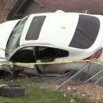 Vendedor de autos de 18 años choca contra la casa durante una prueba de manejo con un BMW X6 M