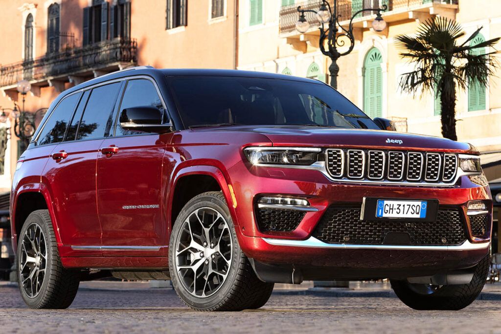 Jeep Gran Cherokee (2022) |