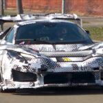 El sucesor de Ferrari LaFerrari deja ver con un enorme alerón