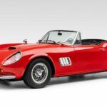 Esta es una réplica del Ferrari 250 California de 1961 Vale una Fortuna