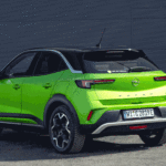 El Opel Mokka Electric se transforma en un furgón biplaza con módulos de cajones