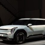 El Kia EV9 SUV de 336 millas debuta con actualizaciones de rendimiento descargables