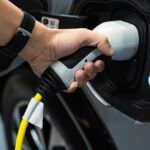 La Casa Blanca invertirá $51 millones para fortalecer la red de carga de vehículos eléctricos del país